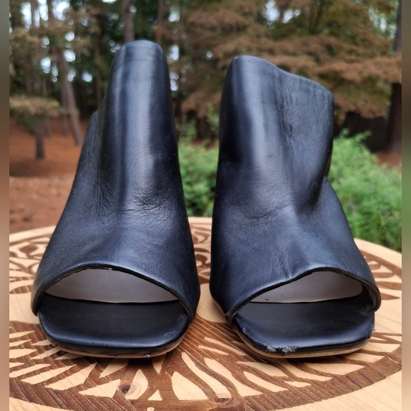 Kenneth Cole Reaction Top Notch Black Leather Peep Toe Stacked Heel Mules **READ - Picture 2 of 11
